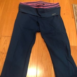 Lorna Jane Teal Capri Leggings